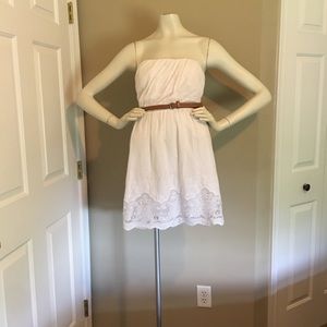 Women’s White Strapless Bottom Lace Dress Size Sm